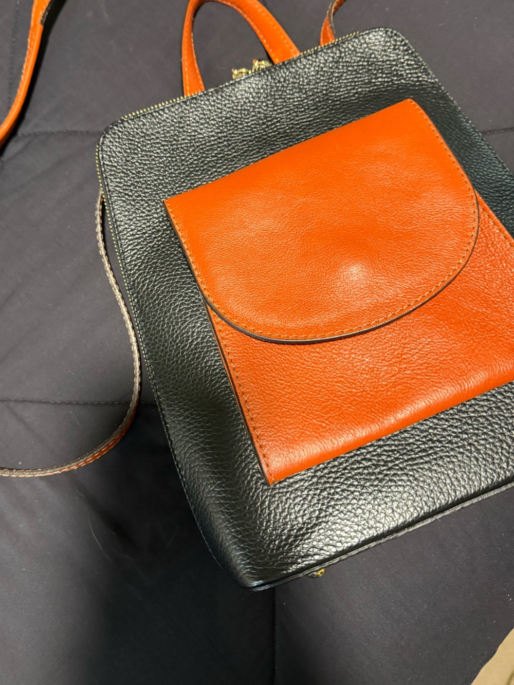 Divina Firenze Italian leather convertible backpack and crossbody bag-NEW